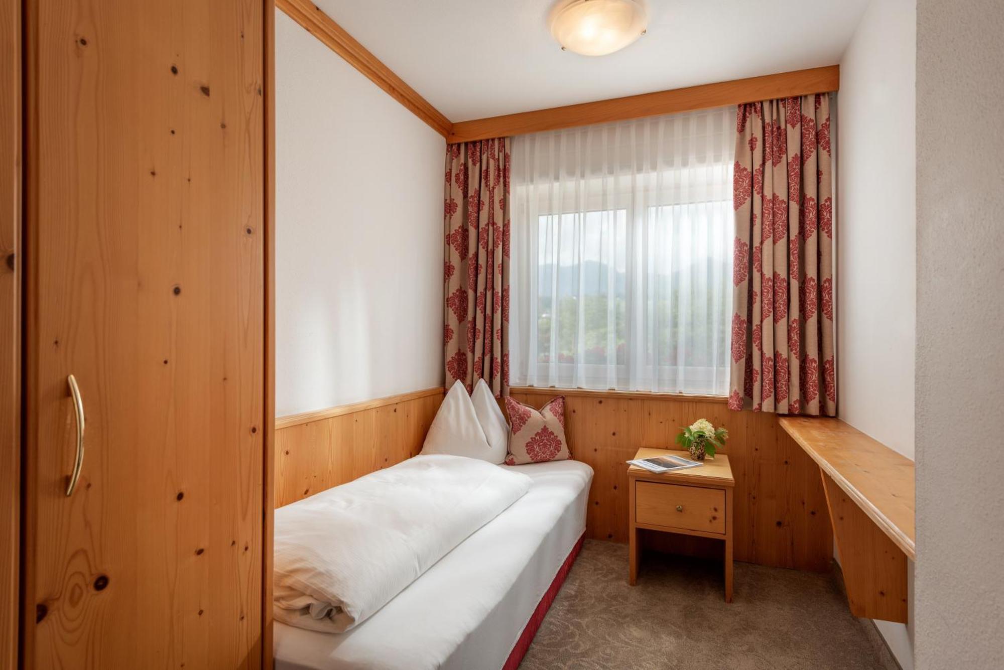 Hotel Tiroler Stuben Worgl Exterior photo